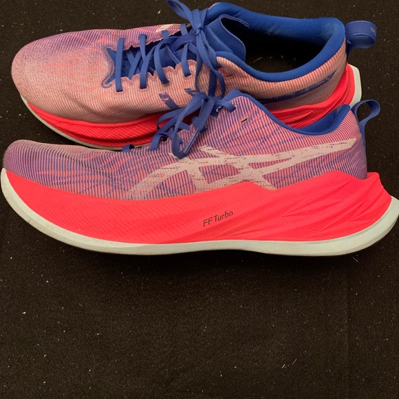 ASICS Superblast - Picture 4 of 13